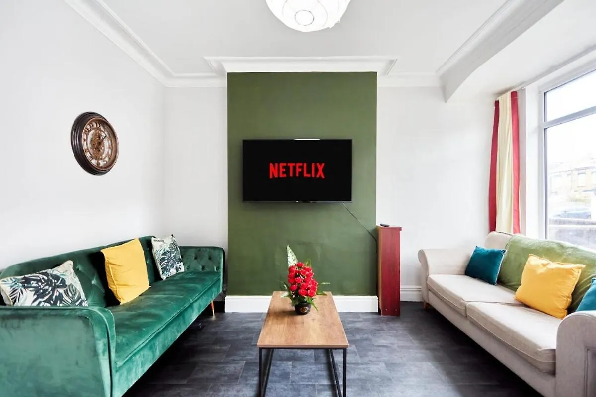 Апартаменты Grace Villa Home Near Leeds City
