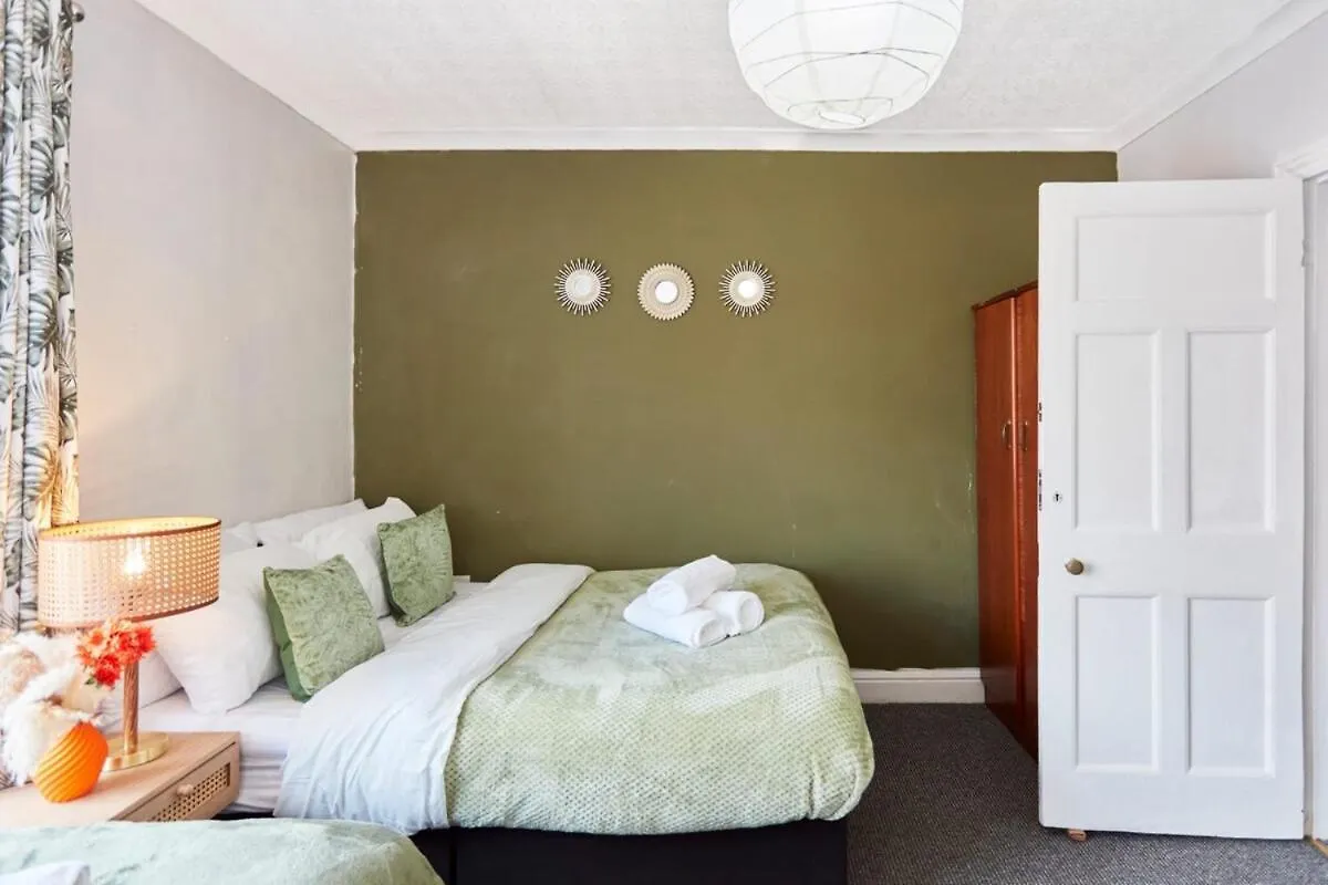 Апартаменты Grace Villa Home Near Leeds City Великобритания
