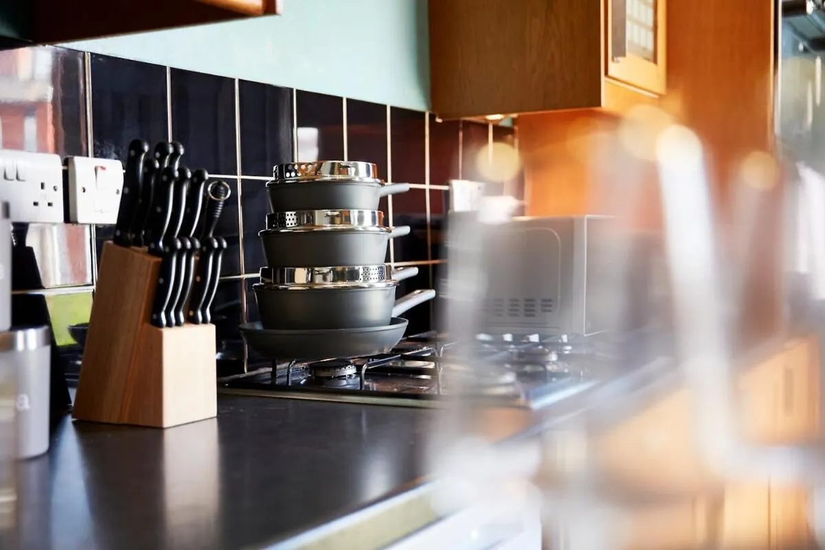 Апартаменты Grace Villa Home Near Leeds City